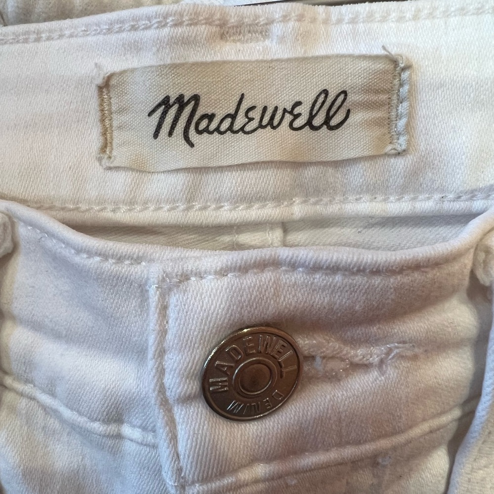 Madewell 10" High-Rise Skinny Jeans in Pure White - Picture 7 of 7